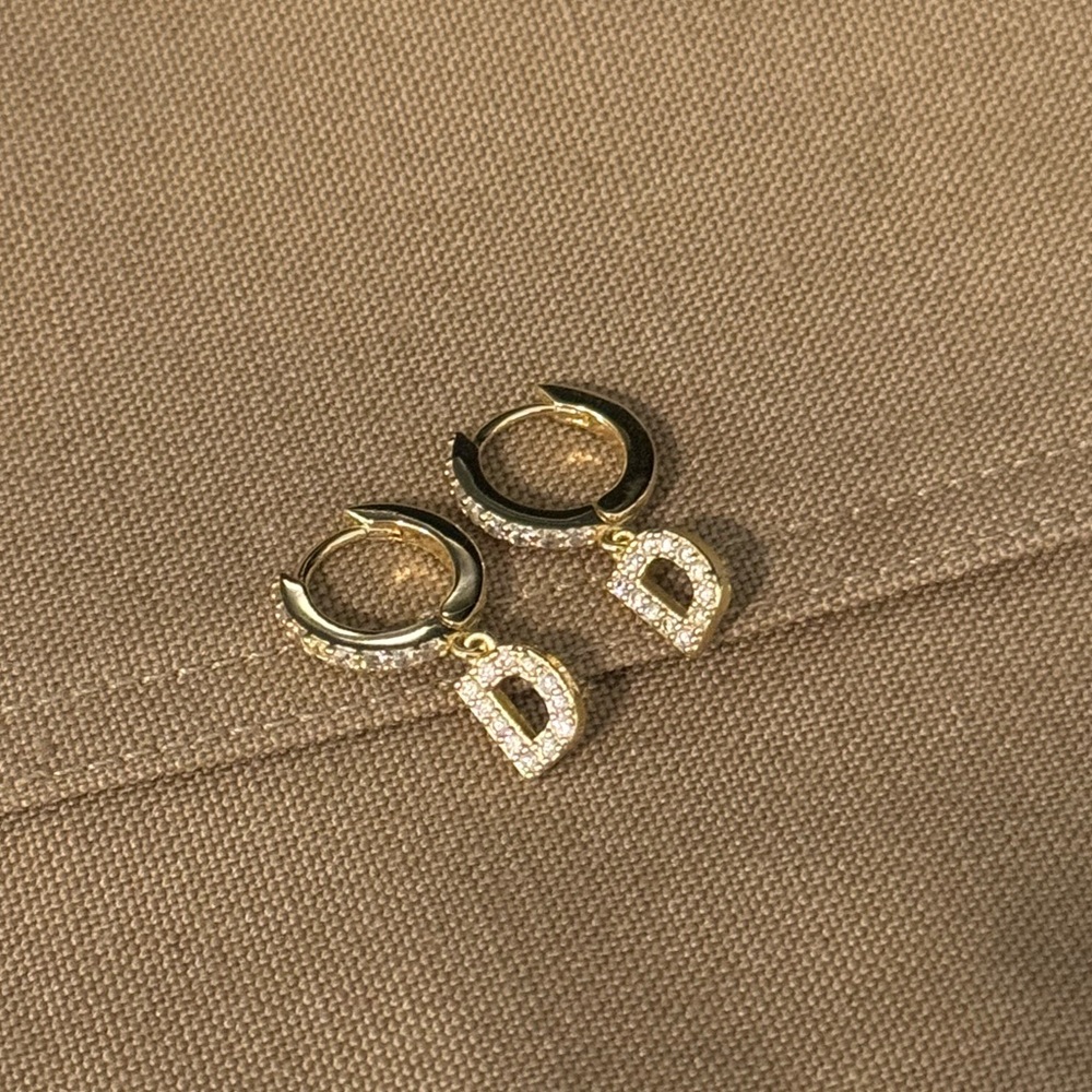 Gorgeous Trendy Rachel Parcell x Electric Picks Gold Initial Crystal Earrings D